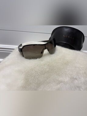 Gucci Brown Gradient Shield Sunglasses with Tortoiseshell Arms